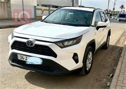 تۆیۆتا ڕاڤ 4